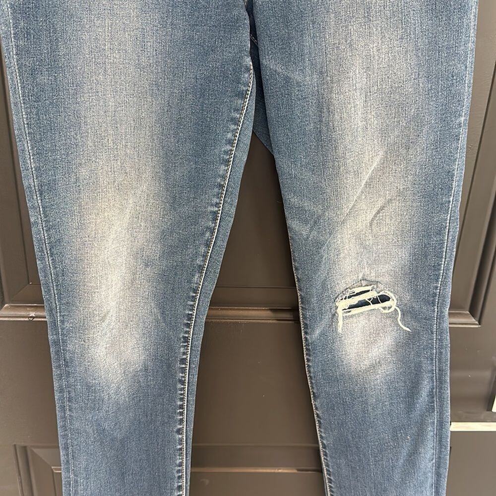 Levi's - 311 Shaping Skinny Jeans Size 28 Dark Wash Stretchy Denim - Picture 5 of 9
